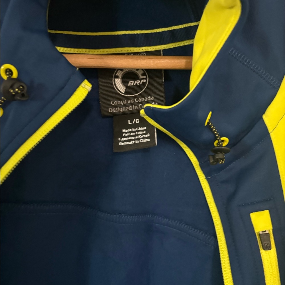Men's Blue and Yellow Jacket - Picture 2 of 7